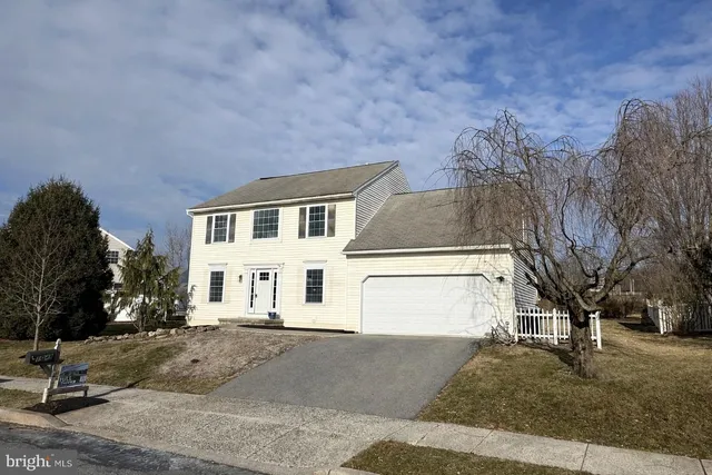 $430,000 | 1049 Christina Drive, Leesport, PA 19533