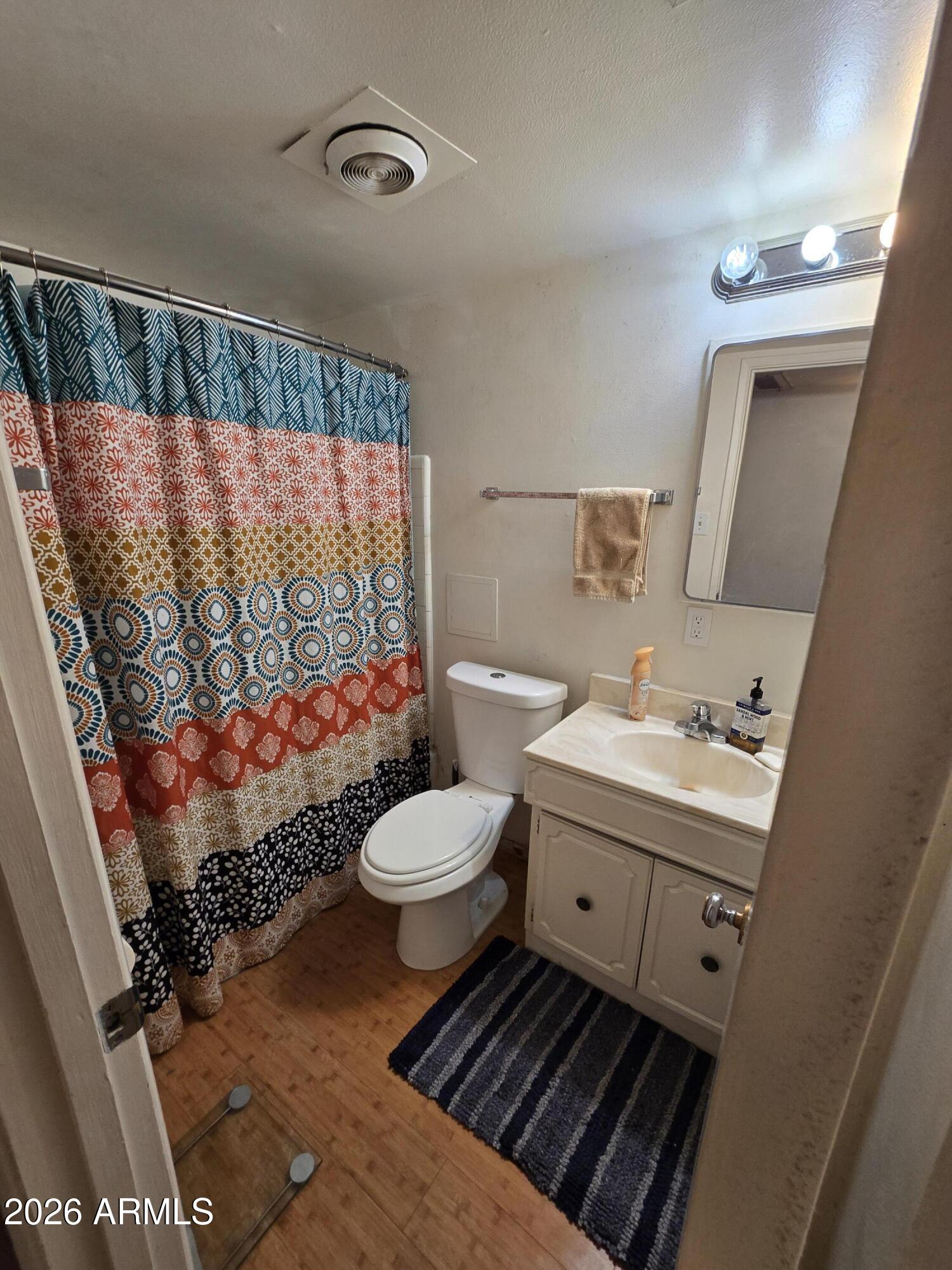 135 West Alice Avenue Phoenix, AZ 85021 - Photo 8 of 17 20260207_110905