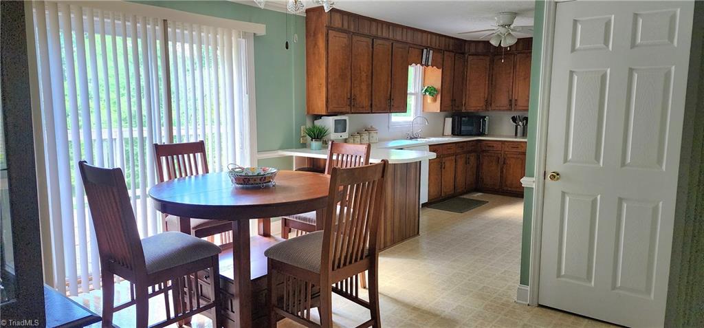 290 Miller Road Mount Airy, NC 27030 - Photo 12 of 41 Gallery Image 12