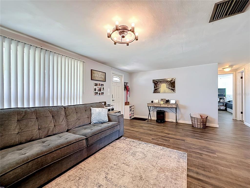 3802 Grayton Drive New Port Richey, FL 34652 - Photo 9 of 78