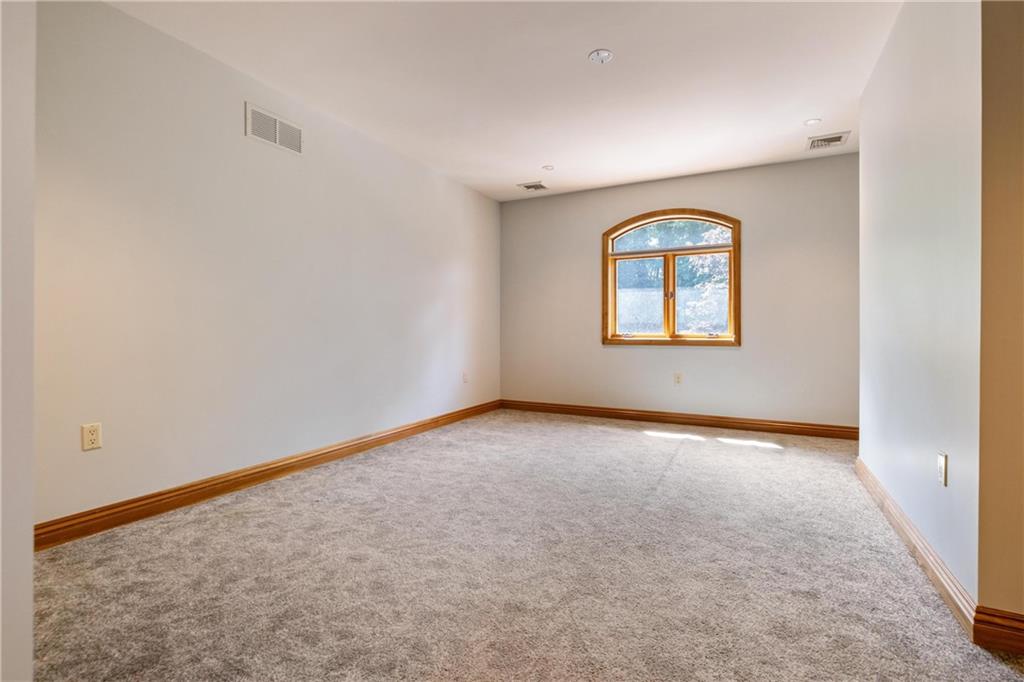 179 Goldsmith Road Pittsburgh, PA 15237 - Photo 33 of 50 an empty room with a window