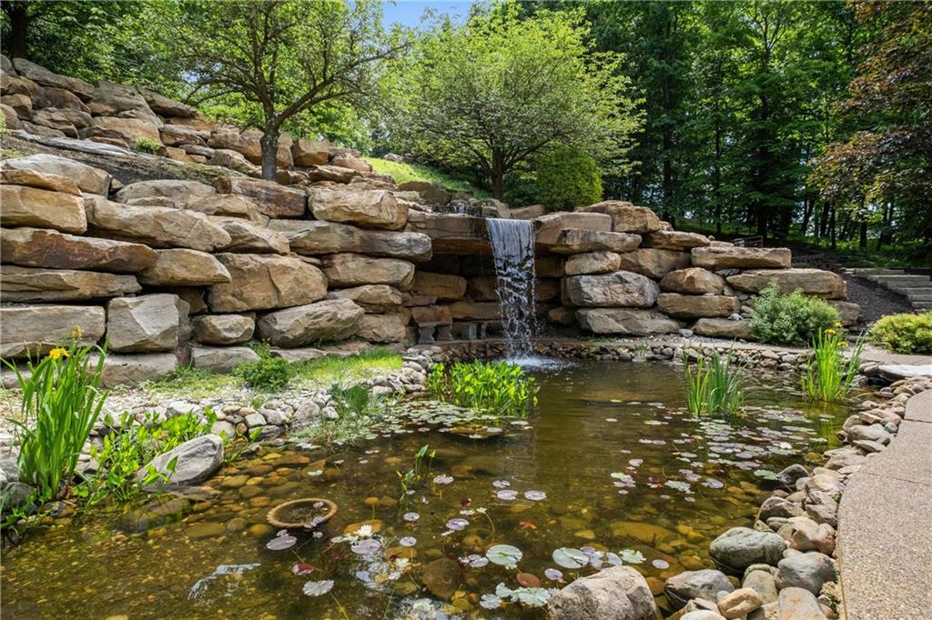 179 Goldsmith Road Pittsburgh, PA 15237 - Photo 47 of 50 a backyard of a house with lots of green space