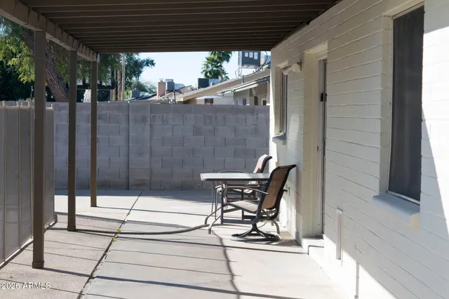 $2,395 | 17615 North 35th Place, Phoenix, AZ 85032