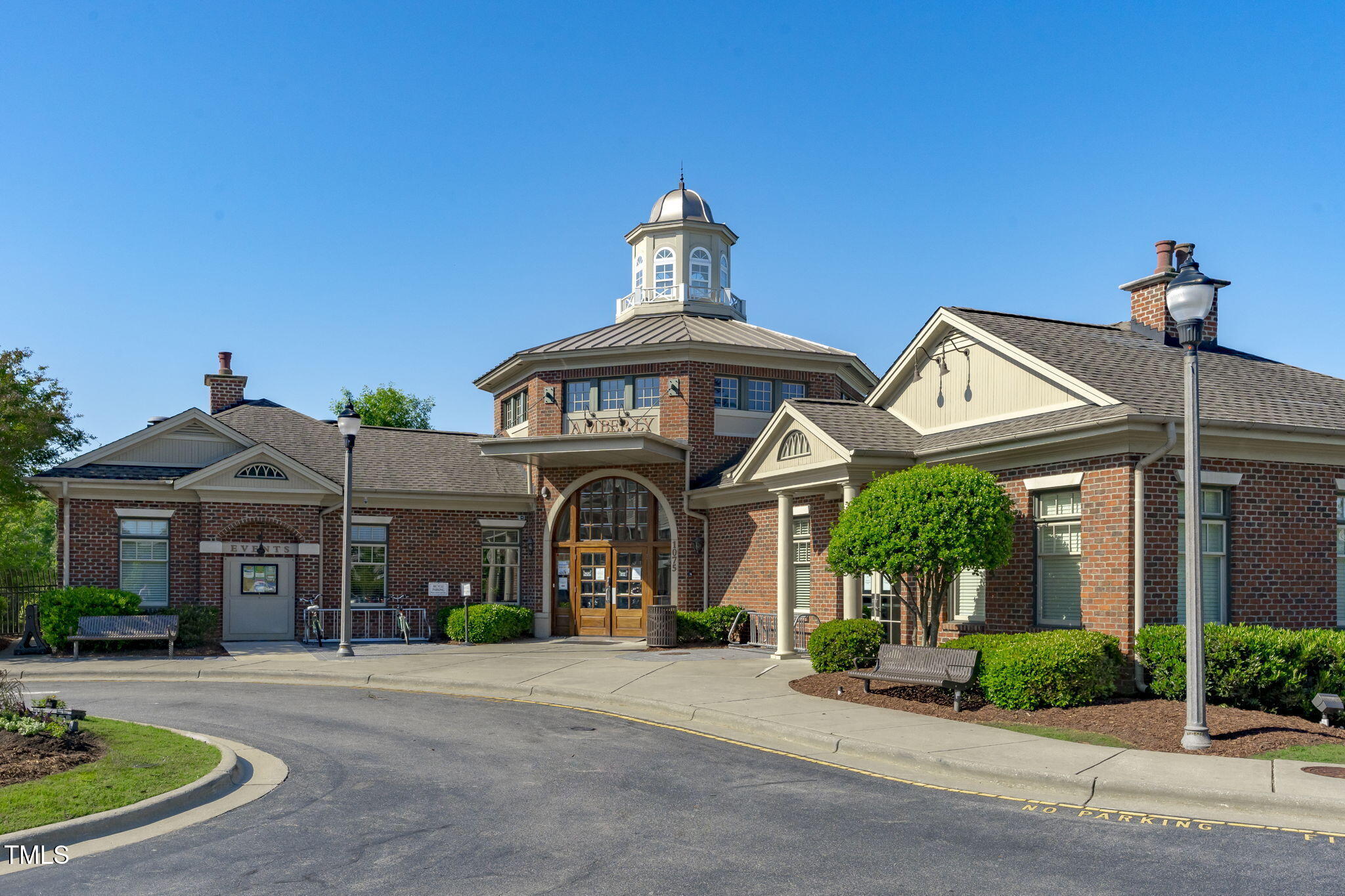 128 Arvind Oaks Circle Cary, NC 27519 - Photo 27 of 34 a front view of a house with a yard
