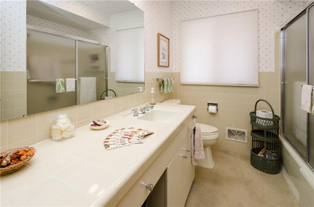 6468 Bramshaw Road Indianapolis, IN 46220 - Photo 15 of 35 Gallery Image 15