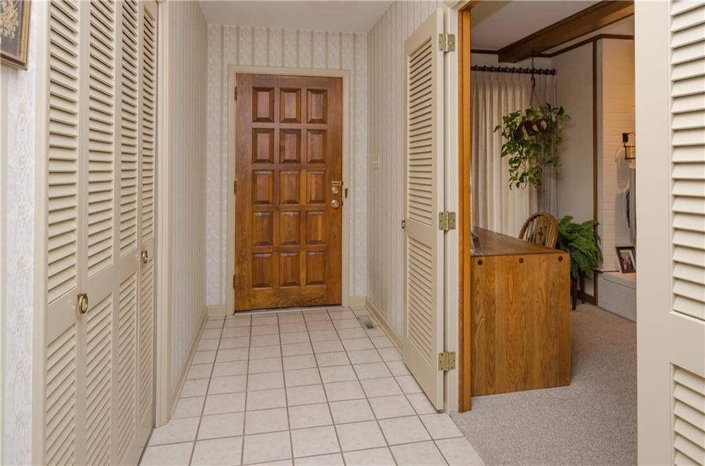 6468 Bramshaw Road Indianapolis, IN 46220 - Photo 5 of 35 Gallery Image 5