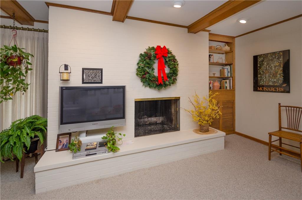 6468 Bramshaw Road Indianapolis, IN 46220 - Photo 7 of 35 Gallery Image 7