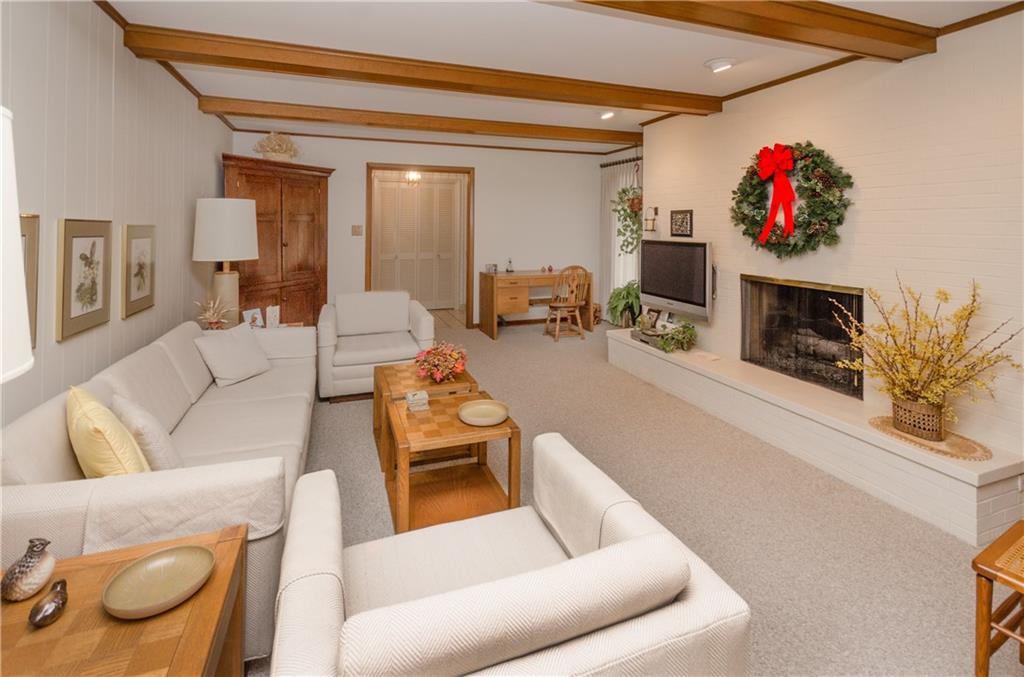 6468 Bramshaw Road Indianapolis, IN 46220 - Photo 8 of 35 Gallery Image 8