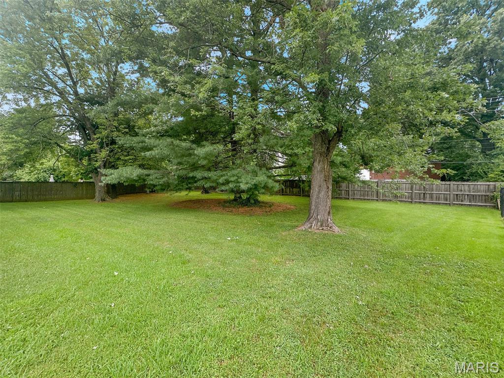 1727 Del Rosa Way St. Louis, MO 63138 - Photo 13 of 13 Gallery Image 13