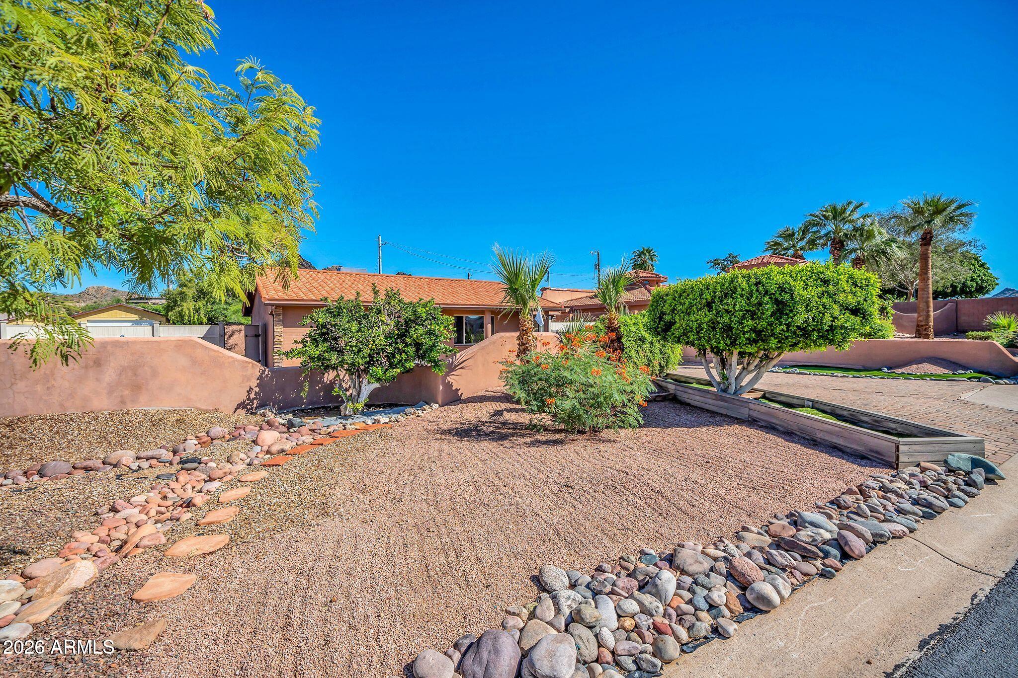 1448 East Royal Palm Road Phoenix, AZ 85020 - Photo 39 of 56