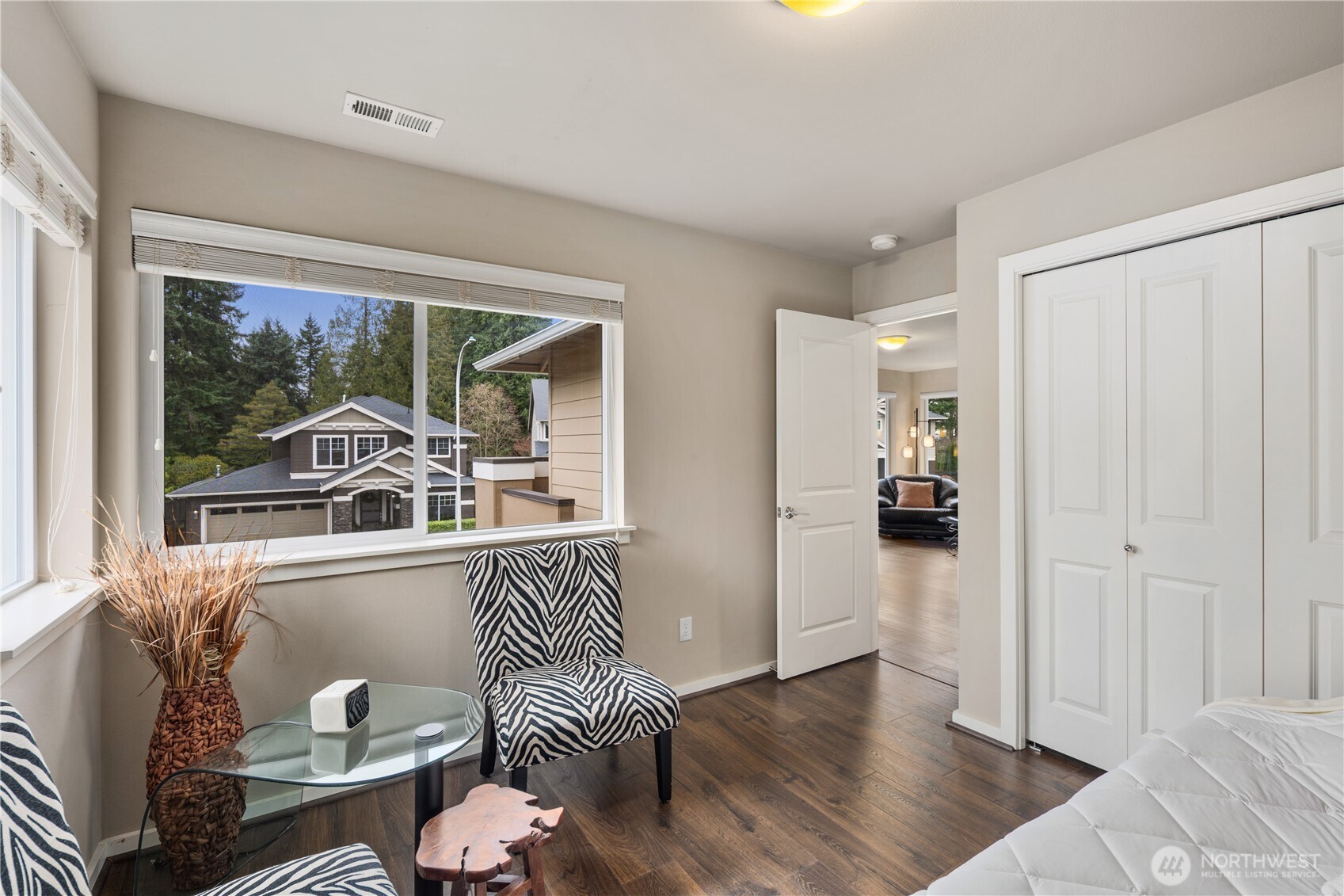 5627 South 336th Place Auburn, WA 98001 - Photo 25 of 40 a living room with furniture and a window