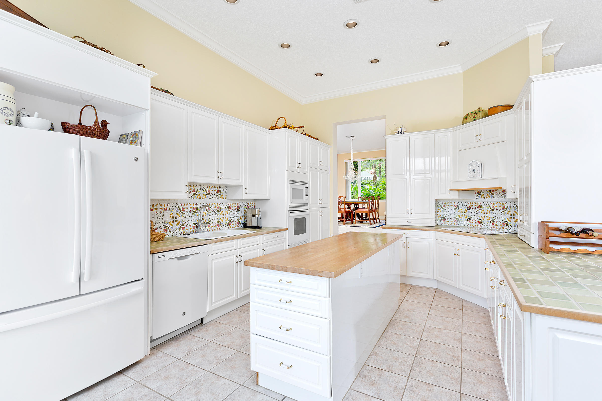 4120 County Road Gulf Stream, FL 33483 - Photo 10 of 52 12_Kitchen_1