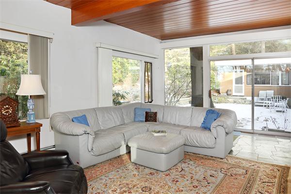 33 Moon Hill Road Lexington, MA 02421 - Photo 11 of 18