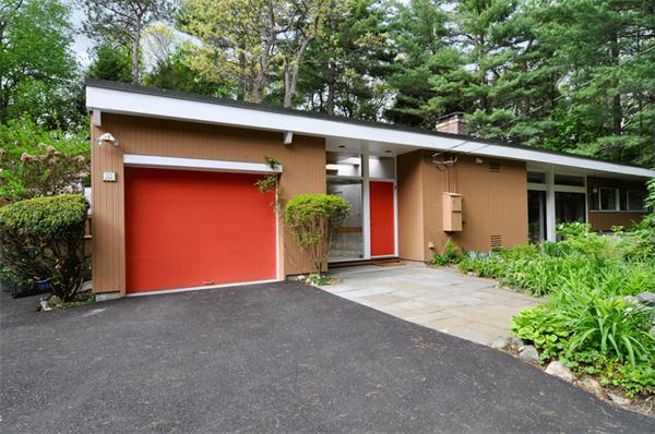 33 Moon Hill Road Lexington, MA 02421 - Photo 3 of 18