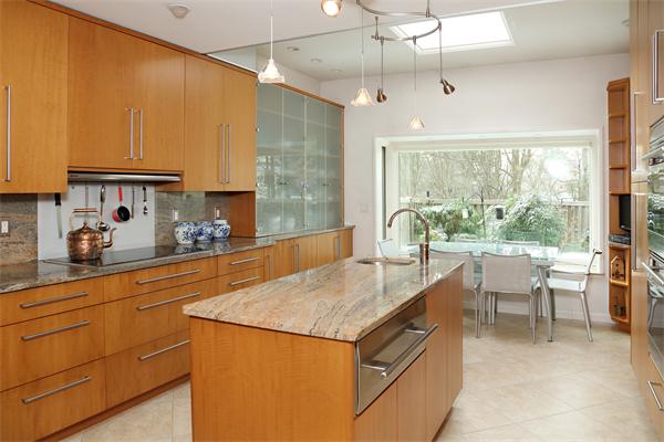 33 Moon Hill Road Lexington, MA 02421 - Photo 8 of 18