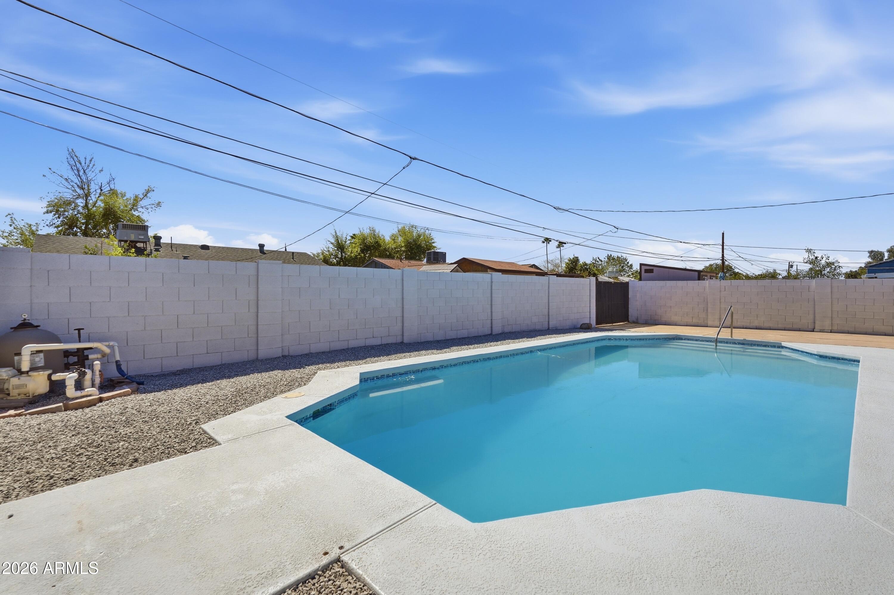 3327 West Wethersfield Road Phoenix, AZ 85029 - Photo 27 of 30 a view of a backyard