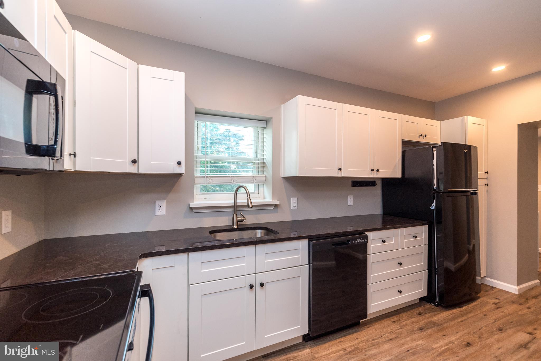 41 4th Street, Unit B Pennsburg, PA 18073 - Photo 6 of 21