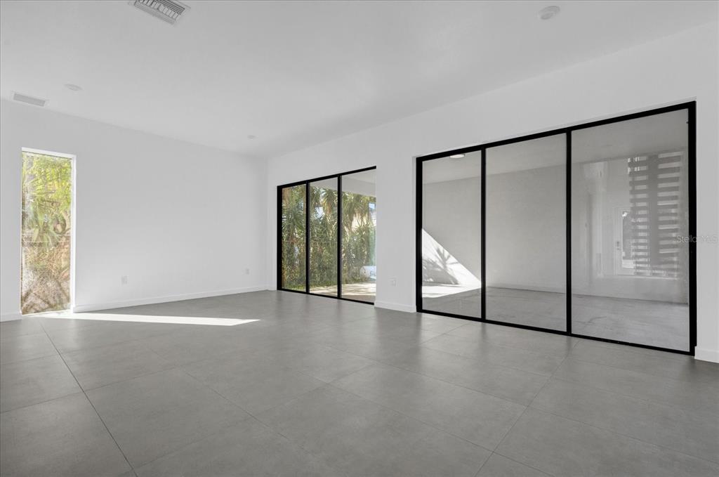 501 Chastain Road Seffner, FL 33584 - Photo 23 of 34