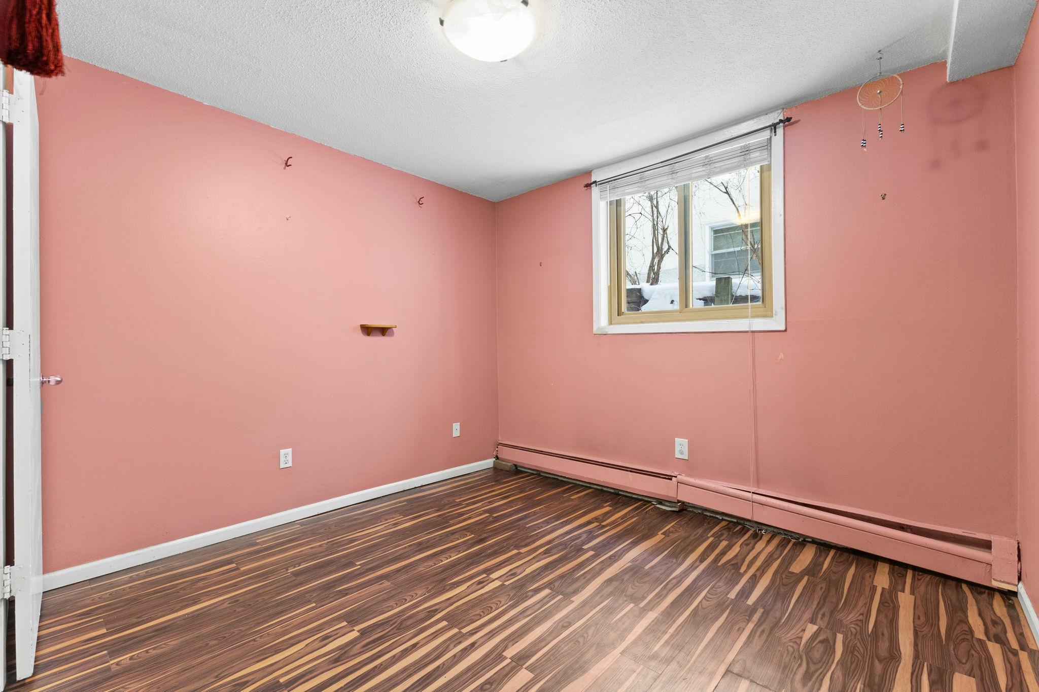 520 Ridgewood Avenue, Unit 4 Minneapolis, MN 55403 - Photo 13 of 25