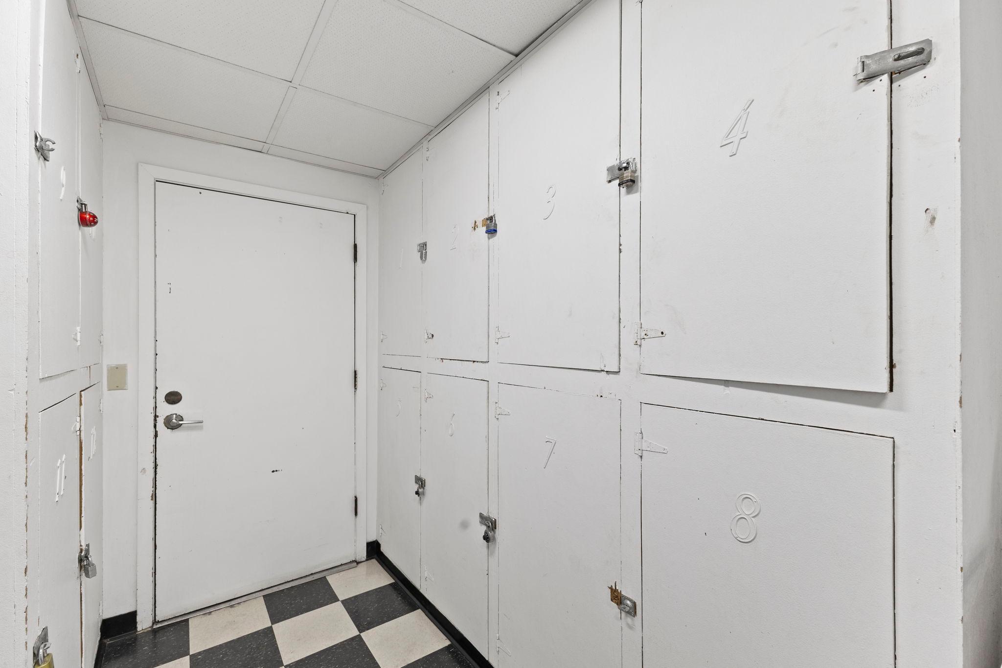 520 Ridgewood Avenue, Unit 4 Minneapolis, MN 55403 - Photo 17 of 25