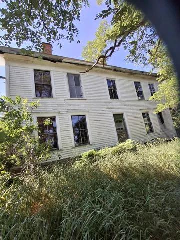 $129,000 | 297 South Main Street, Winterport, ME 04496