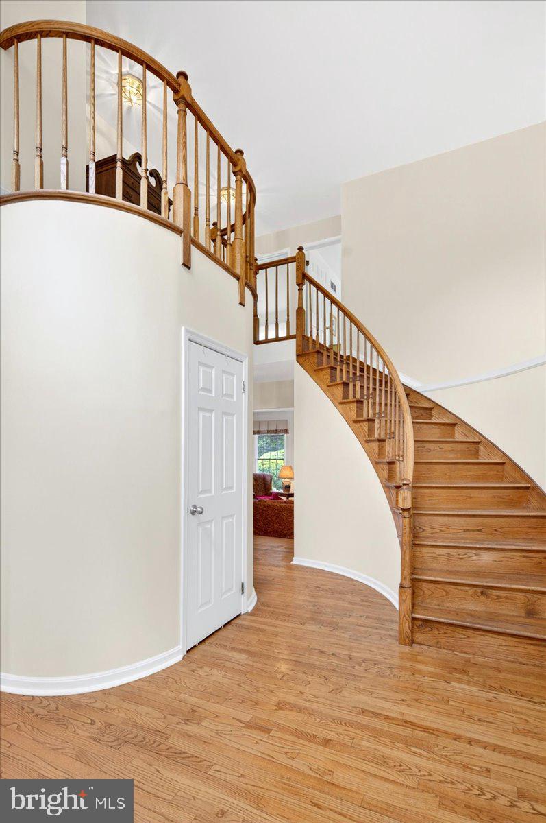 28 Baldwin Street Pennington, NJ 08534 - Photo 5 of 50