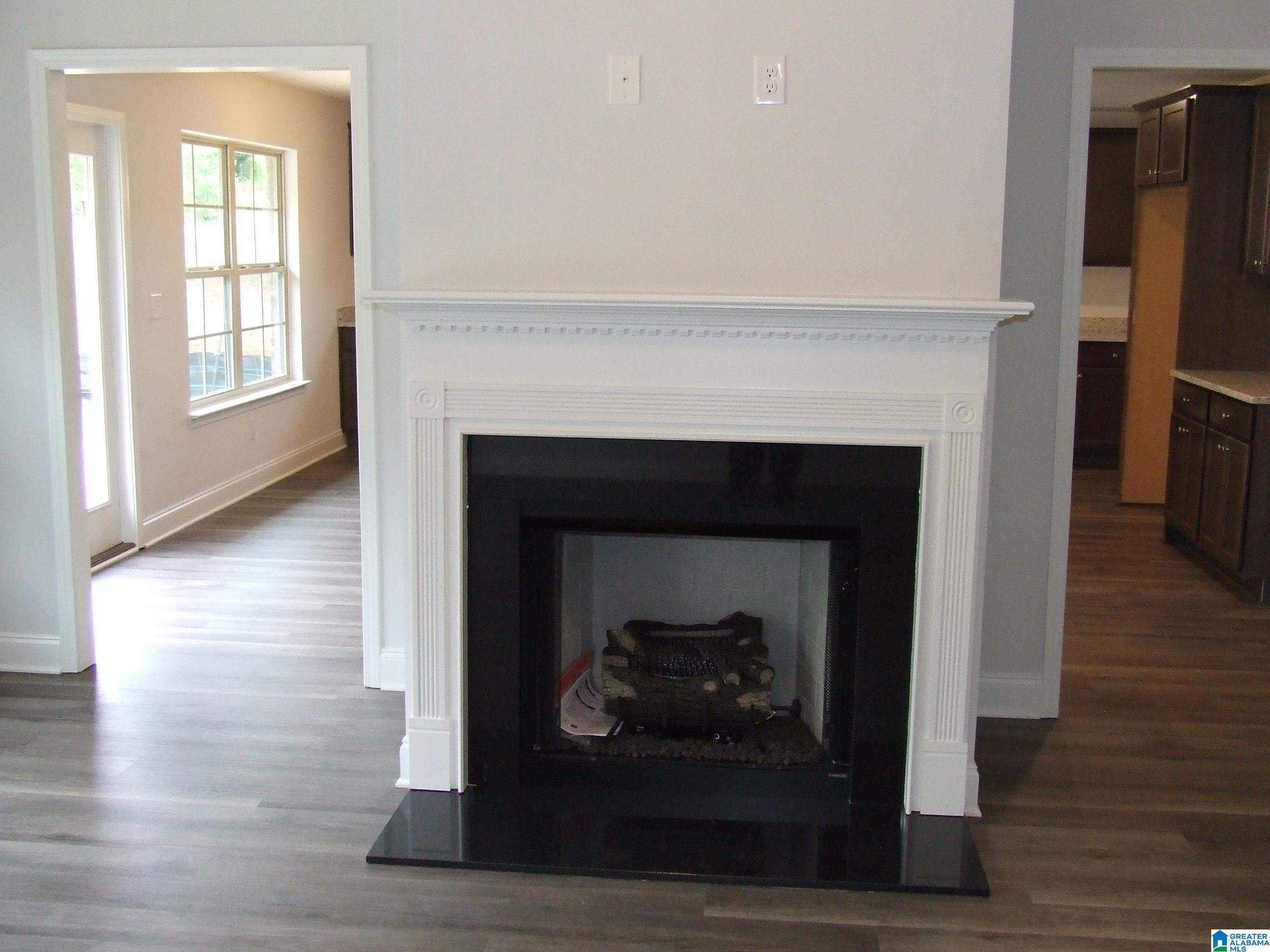 212 Dawsons Cv Drive Alabaster, AL 35007 - Photo 10 of 32