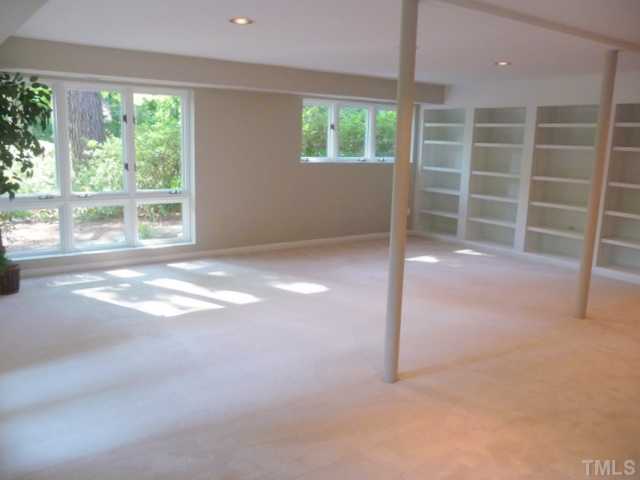 4116 Windsor Place Raleigh, NC 27609 - Photo 4 of 20