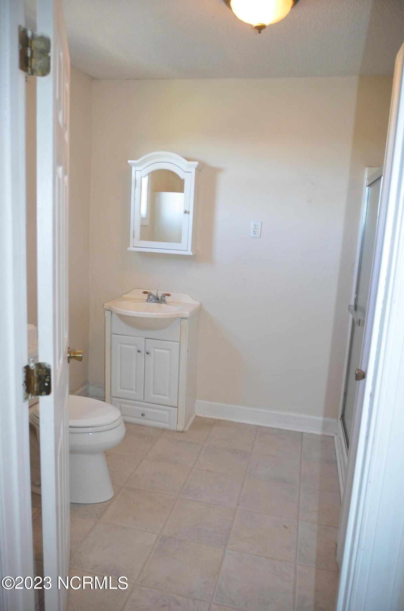 6759 Good News Church Road Stantonsburg, NC 27883 - Photo 35 of 54 Full bath in Primary Bedroom