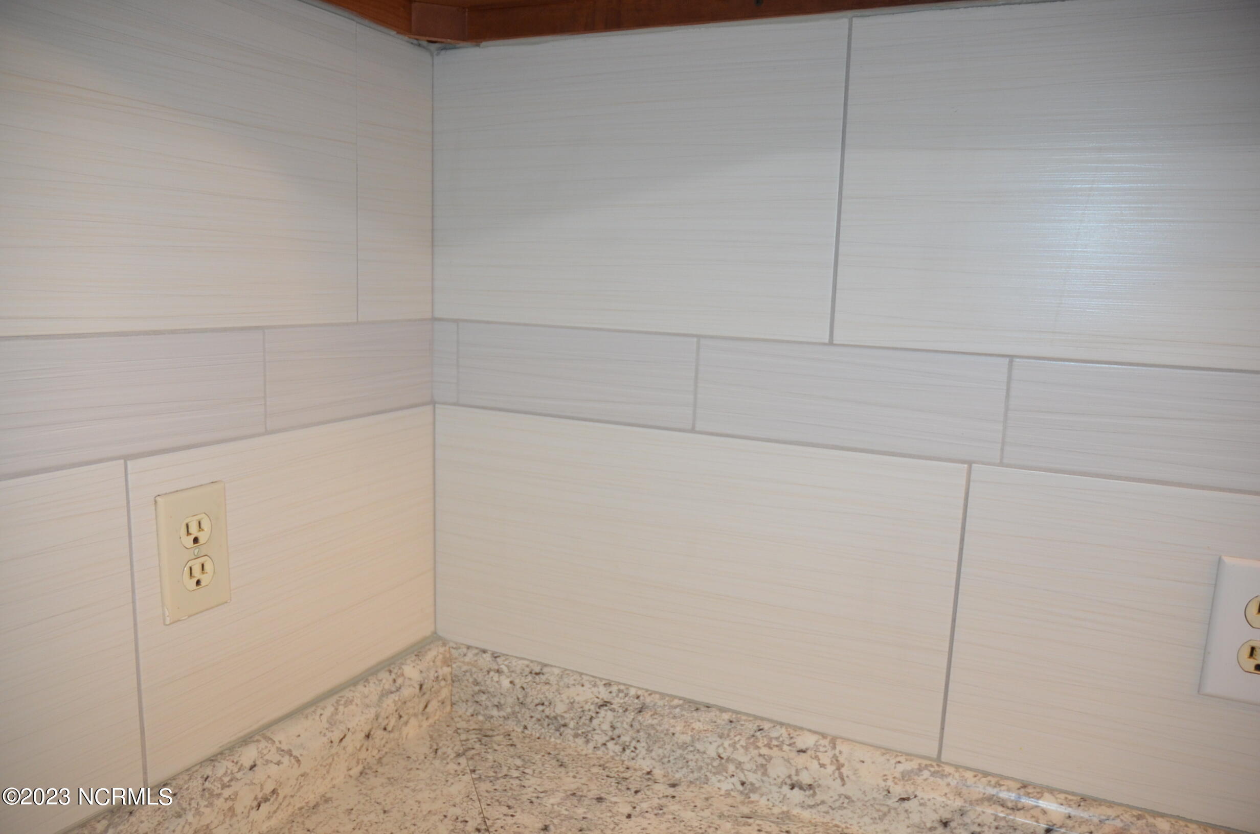 6759 Good News Church Road Stantonsburg, NC 27883 - Photo 10 of 54 Nice back splash