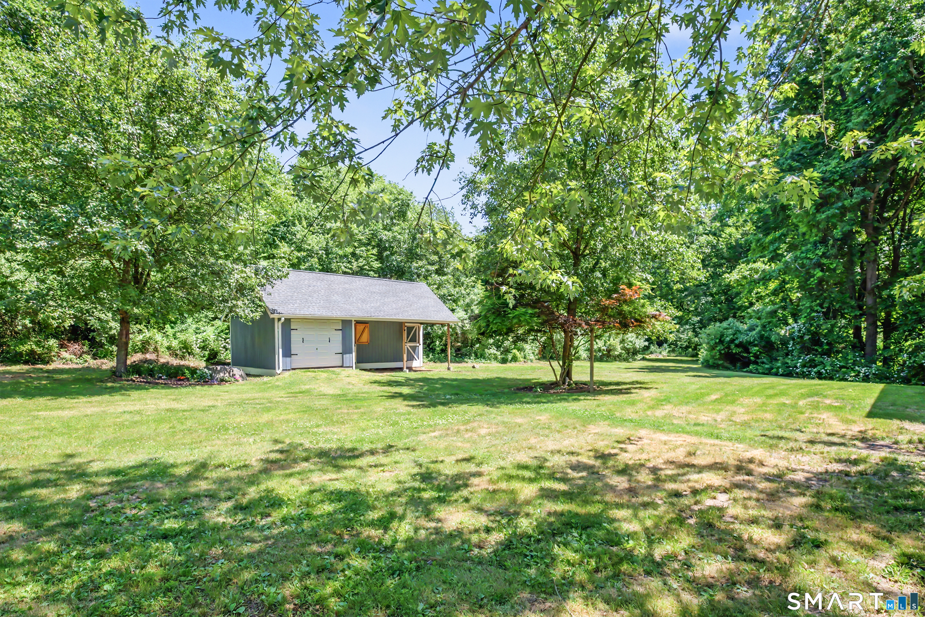39 Greenbriar Road Oxford, CT 06478 - Photo 14 of 40