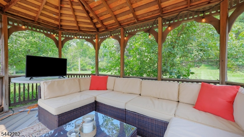 2101 Arbor Way Bridgewater, NJ 08836 - Photo 41 of 47