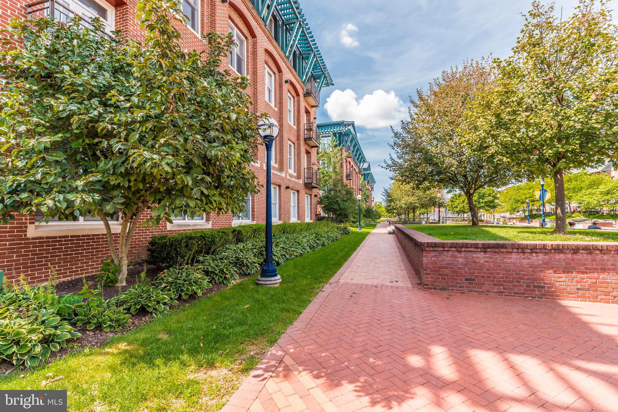 Welcome to spectacular Carroll Creek!