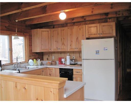 607 Emerys Bridge Road South Berwick, ME 03908 - Photo 3 of 12 Kitchen.