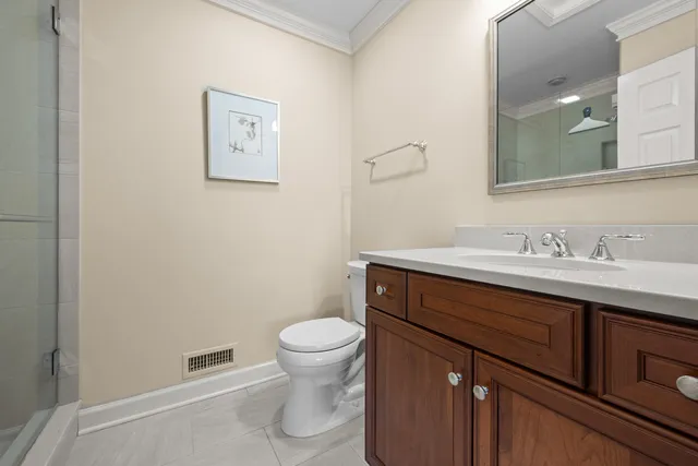 $749,000 | 28 Warrington Drive, Lake Bluff, IL 60044