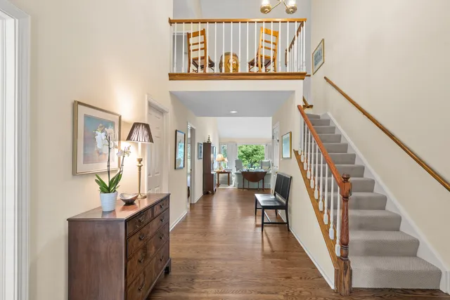 $749,000 | 28 Warrington Drive, Lake Bluff, IL 60044