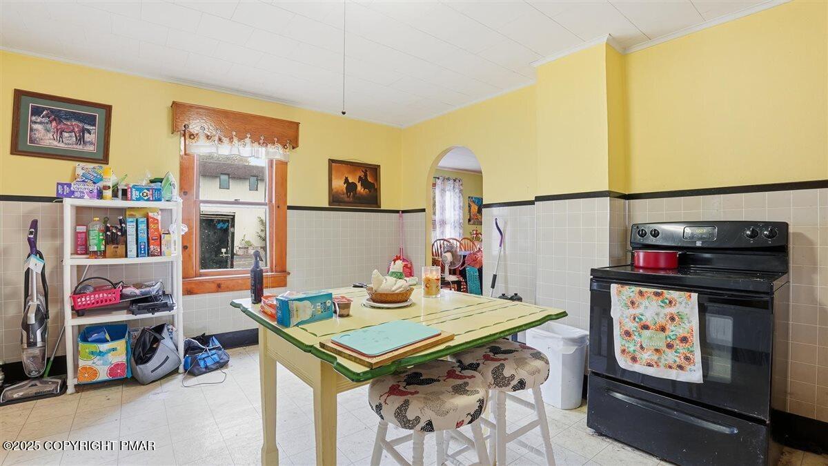 525 Dewey Street Scranton, PA 18519 - Photo 18 of 75 525 Dewey Street