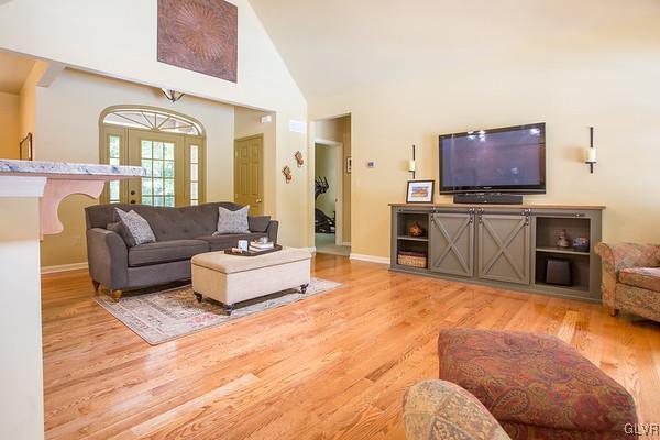 920 Copella Road Bath, PA 18014 - Photo 5 of 37