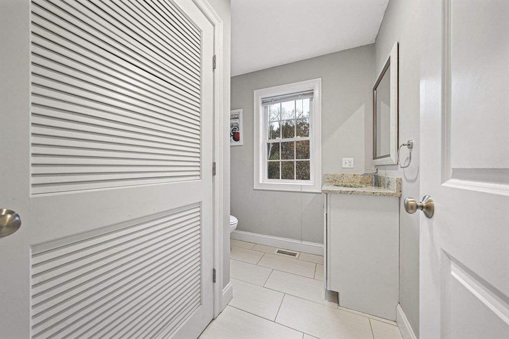 52 Pequit Street, Unit 52 Canton, MA 02021 - Photo 9 of 31 Gallery Image 9