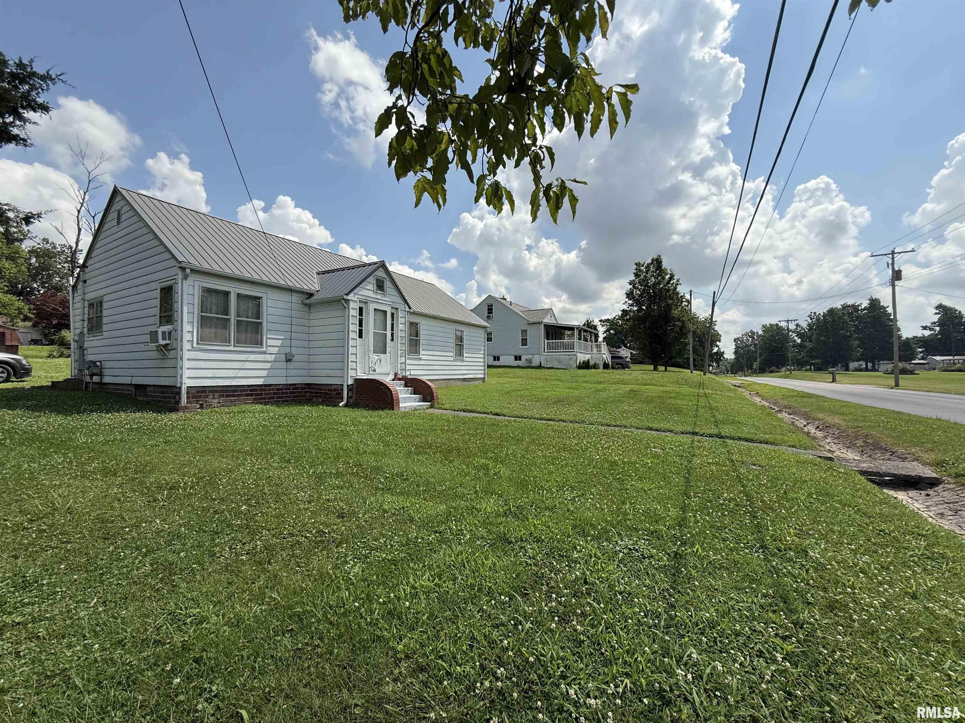 1220 Dorris Heights Road Harrisburg, IL 62946 - Photo 1 of 17 Gallery Image 1