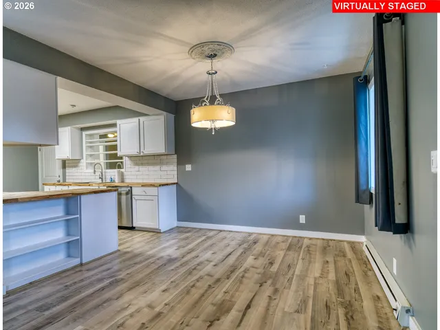 $390,000 | 224 North 3rd Street, St. Helens, OR 97051