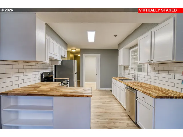 $390,000 | 224 North 3rd Street, St. Helens, OR 97051