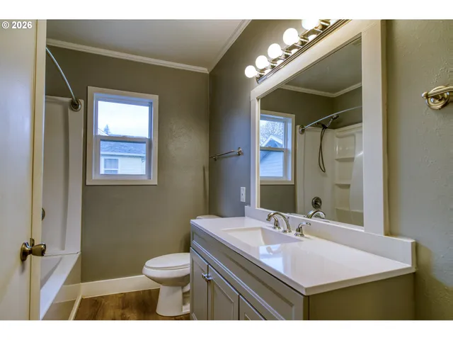 $390,000 | 224 North 3rd Street, St. Helens, OR 97051