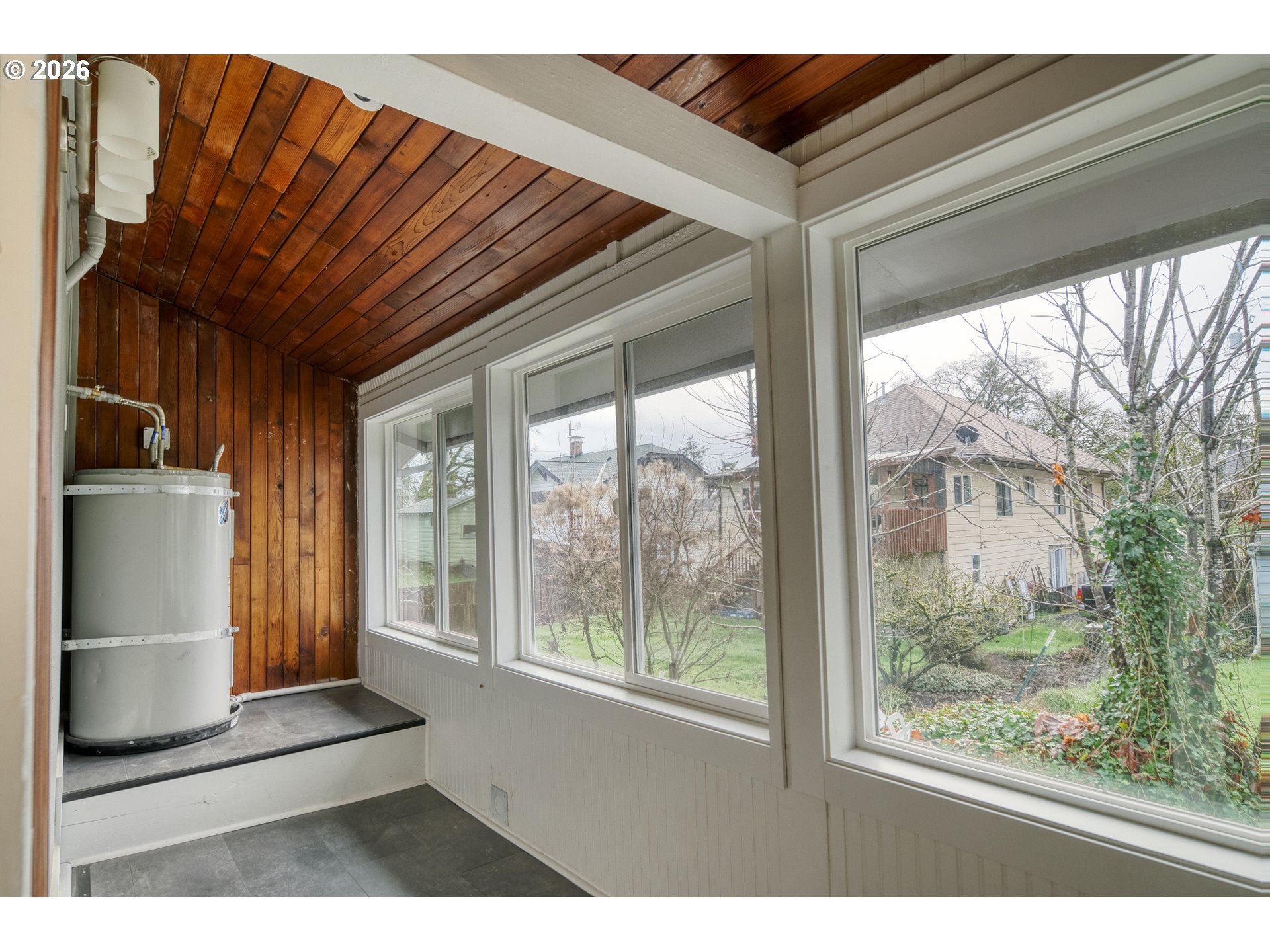 224 North 3rd Street St. Helens, OR 97051 - Photo 33 of 41 Laundry