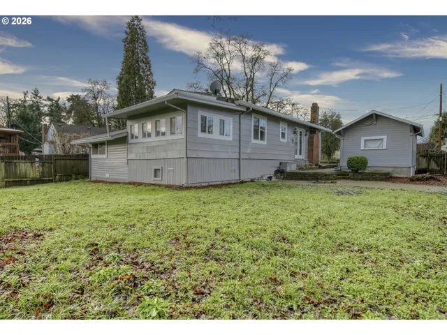 $390,000 | 224 North 3rd Street, St. Helens, OR 97051