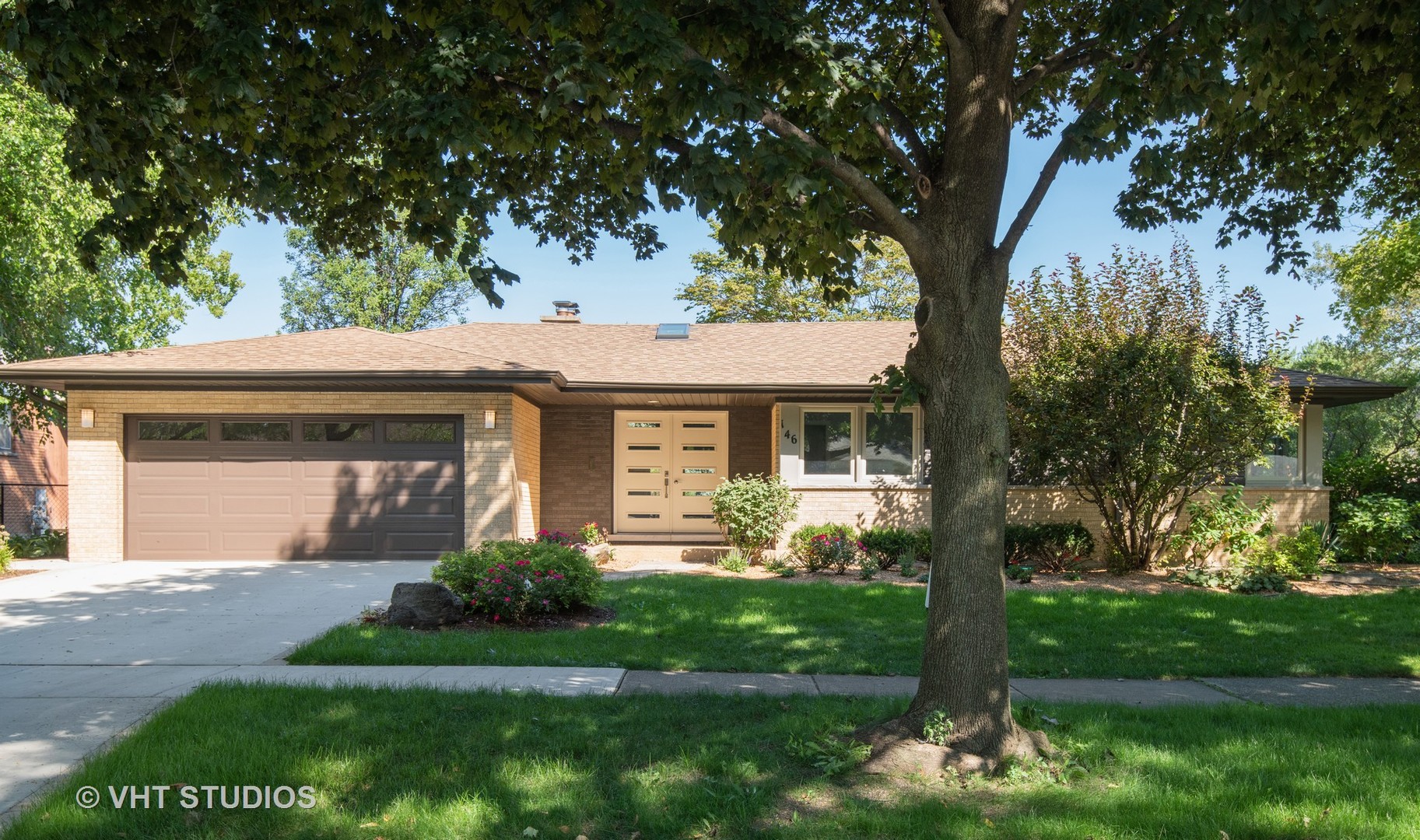 146 Michael John Drive Park Ridge, IL 60068 - Photo 1 of 27