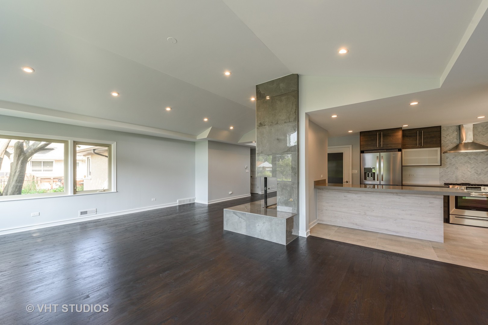 146 Michael John Drive Park Ridge, IL 60068 - Photo 11 of 27