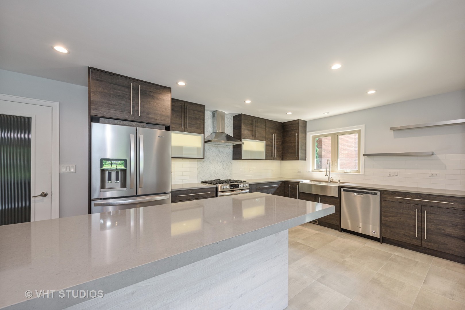 146 Michael John Drive Park Ridge, IL 60068 - Photo 10 of 27