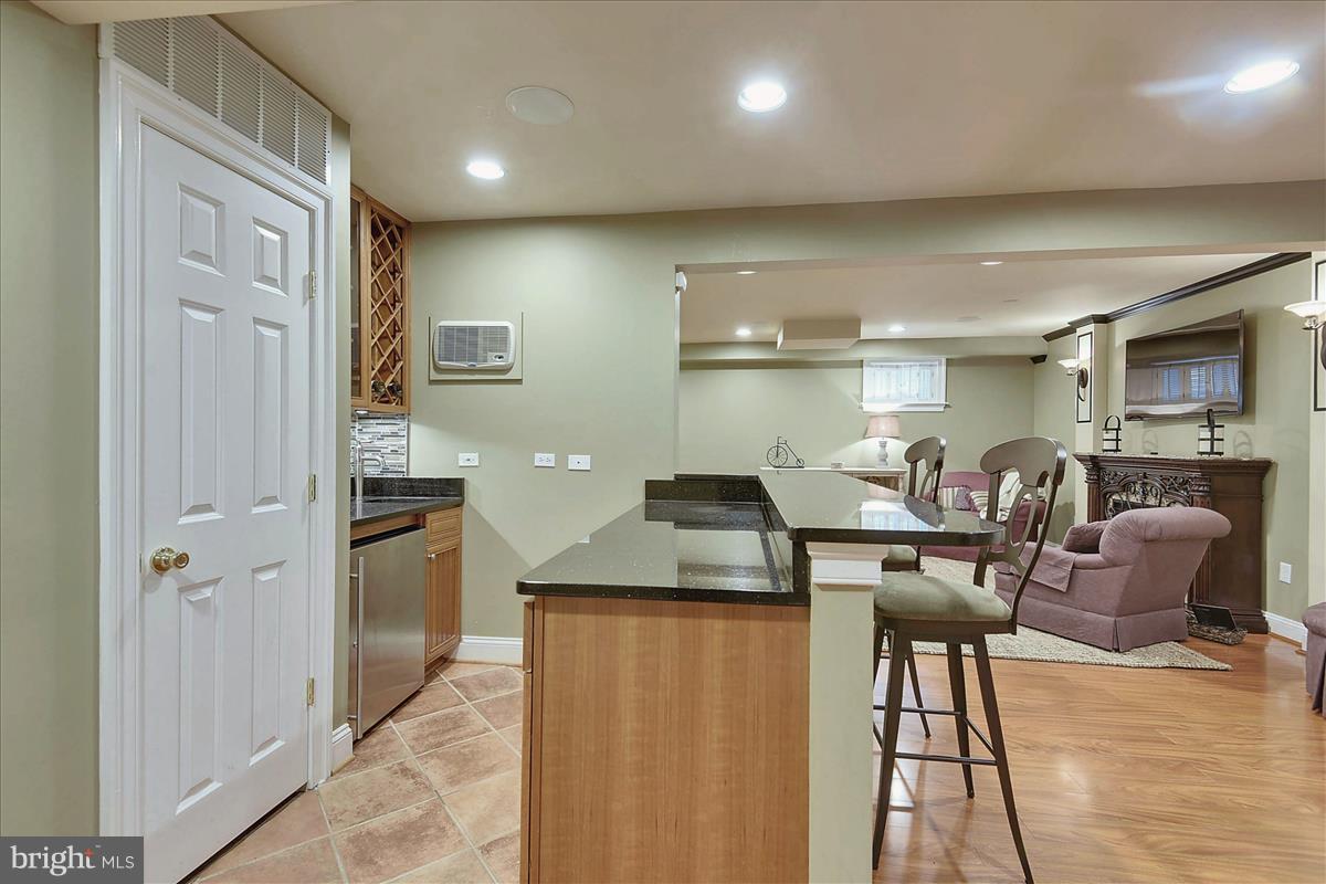 9904 Hall Road Potomac, MD 20854 - Photo 21 of 29 Lower Level Bar