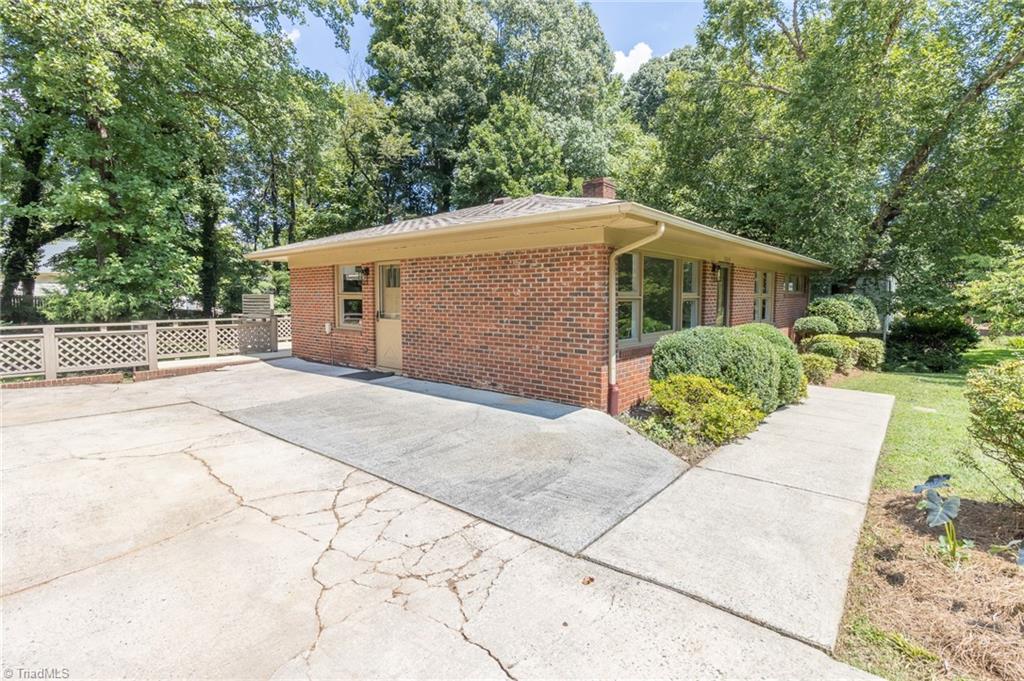 2216 Lane Road Greensboro, NC 27408 - Photo 33 of 38 Gallery Image 33